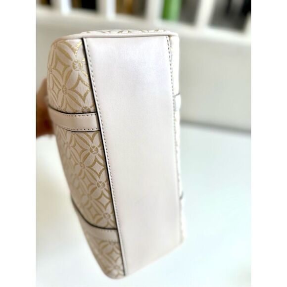 Michael Kors medium logo jacquard duffle bag crossbody •New with tags - Picture 13 of 16